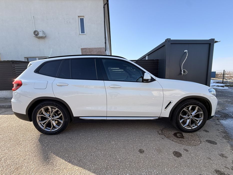BMW X3 xDrive 2.0i 184 CP 2018 - automat - piele - carplay