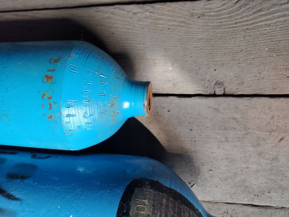 Продам маленький кислородные баллоны.