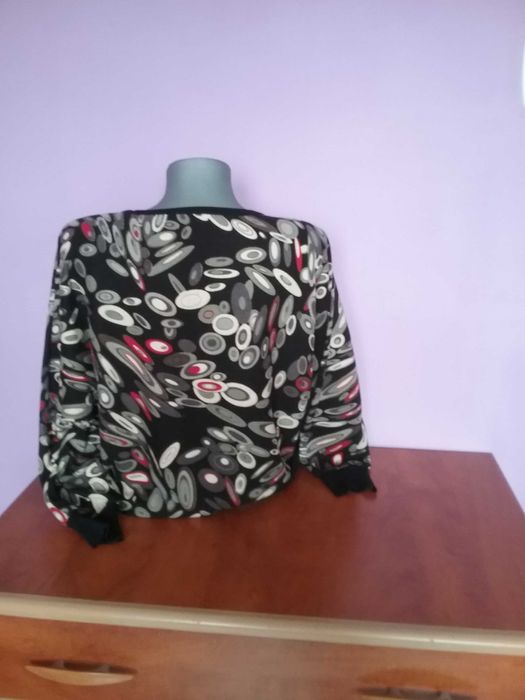 Vând Bluza Dama Marimea XL