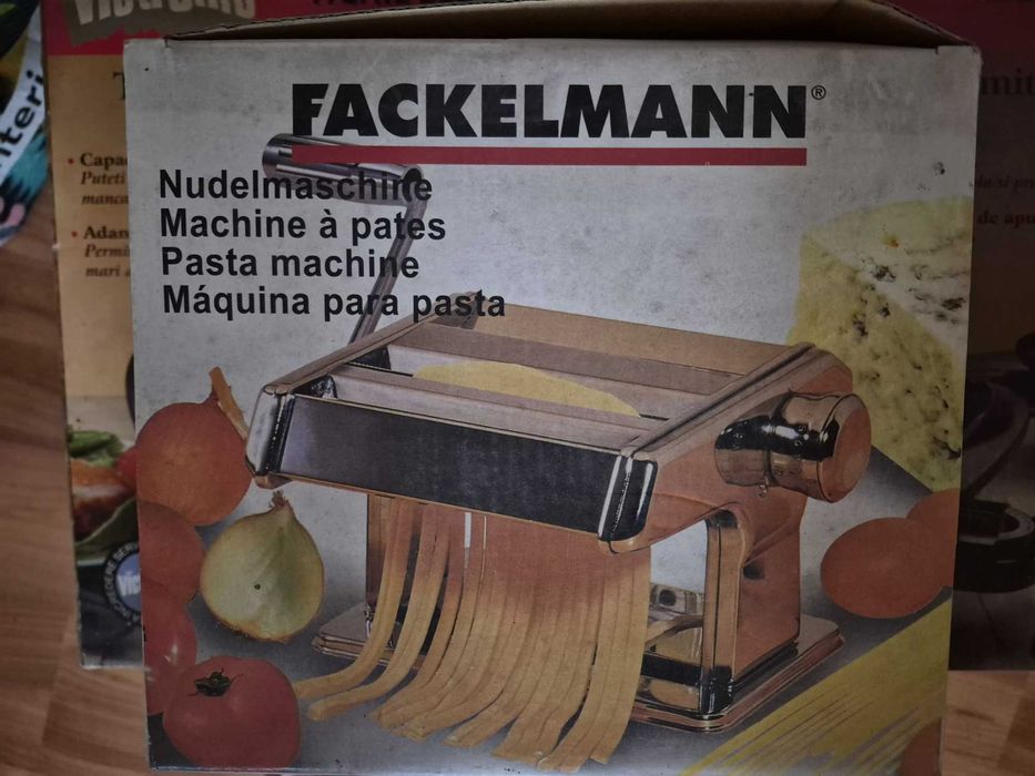 Mașină manuală de făcut paste Fackelmann – model clasic cu manivelă