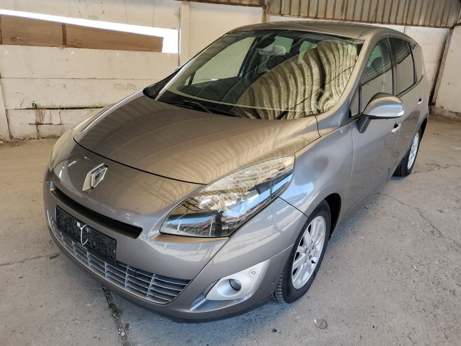 RENAULT Grand Scenic