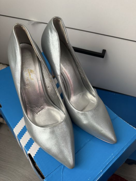 Туфли на каблуке