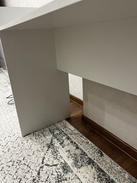 Продается стол в хорошем состоянии