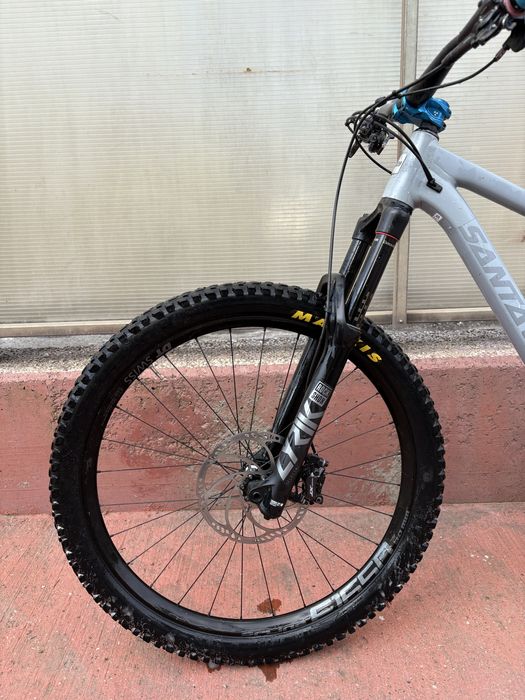 Santa cruz Bronson CITITI DESCRIEREA