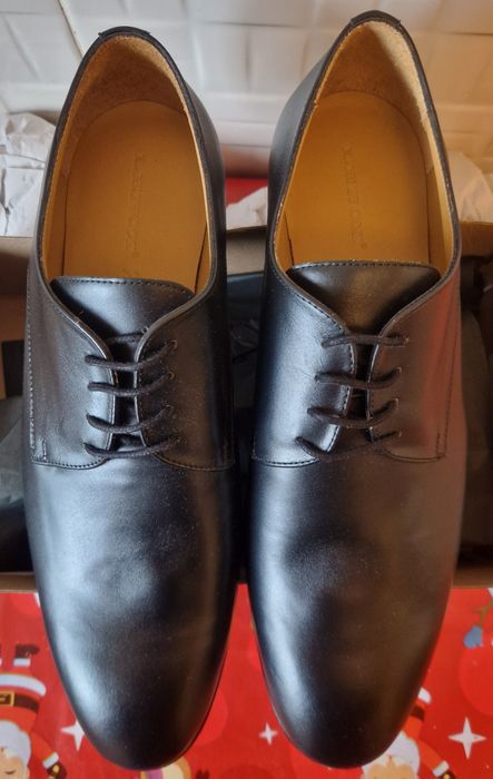 Pantofi eleganți bărbați