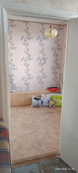 Kvartira 50 Kv. sotiladi  3-qavat