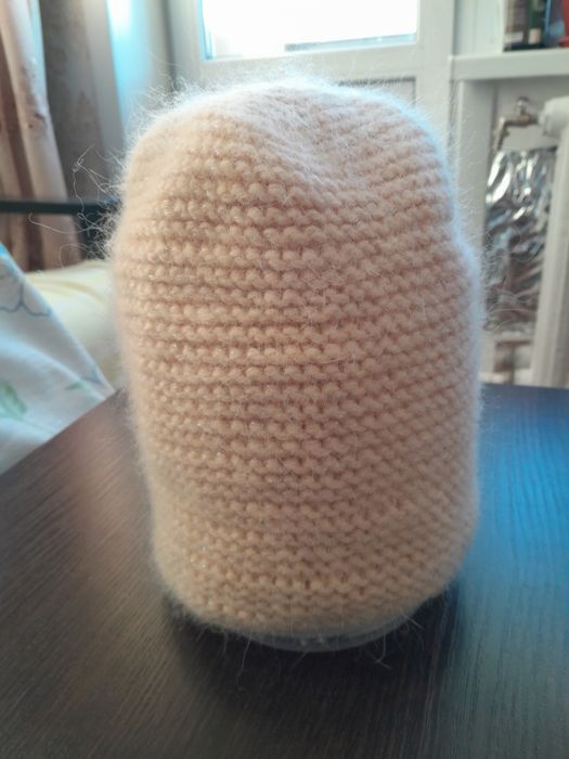 Продам Шапки разные