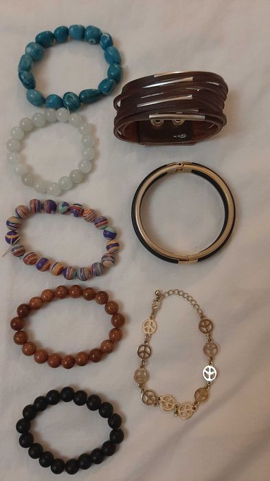 Бижута - колиета, гердани, обици