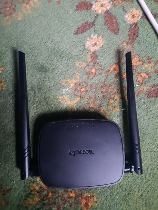 Продам 4g роутер TENDA