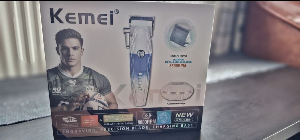 Masina de tuns KEMEI