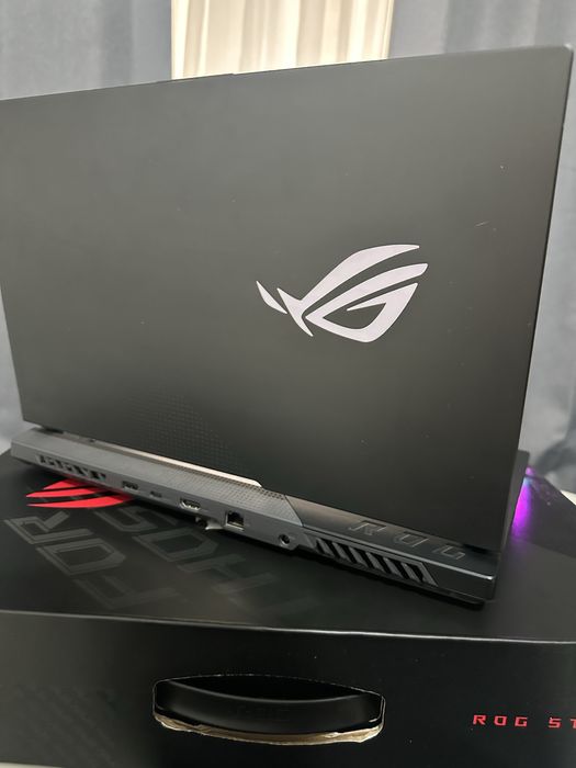 Asus ROG Strix G15 513IE