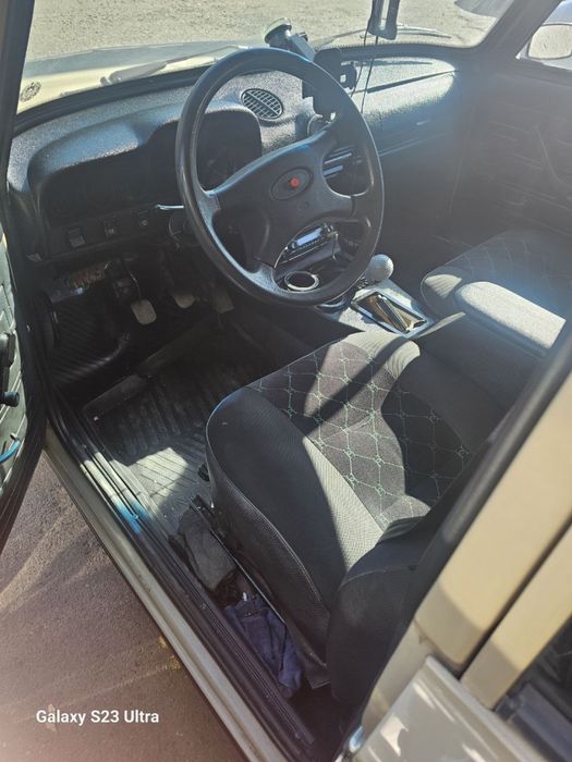 Zo’r xolatdagi Vaz 2106