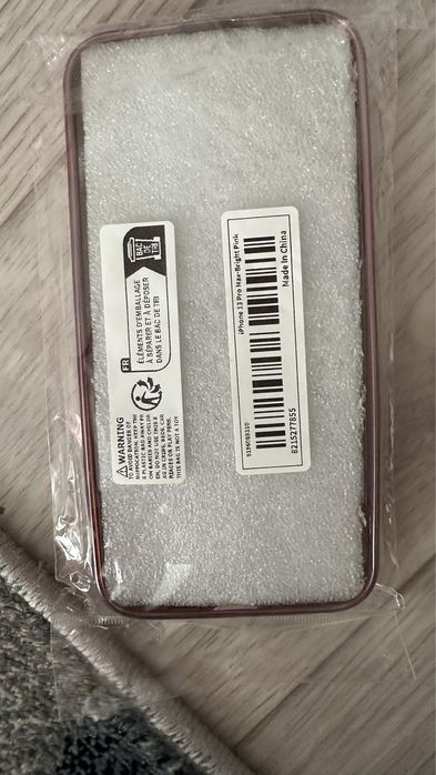 Продам чехол на телефон айфон 13 про мах