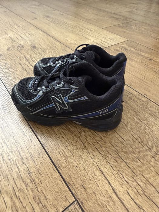 Маратонки "new balance "