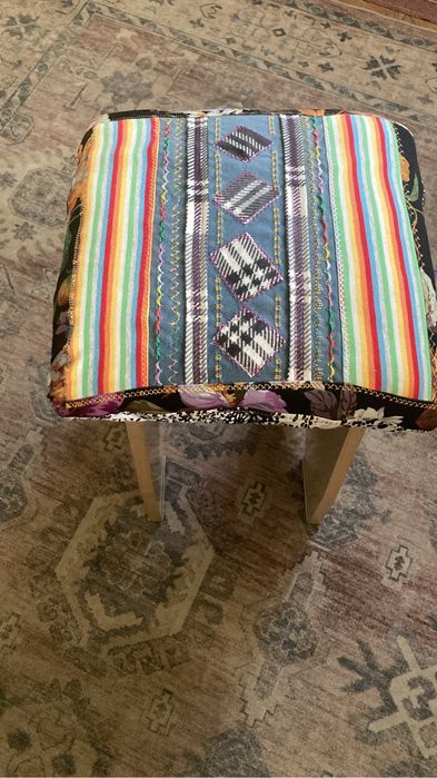 Продам чехлы на стулья  кухонные