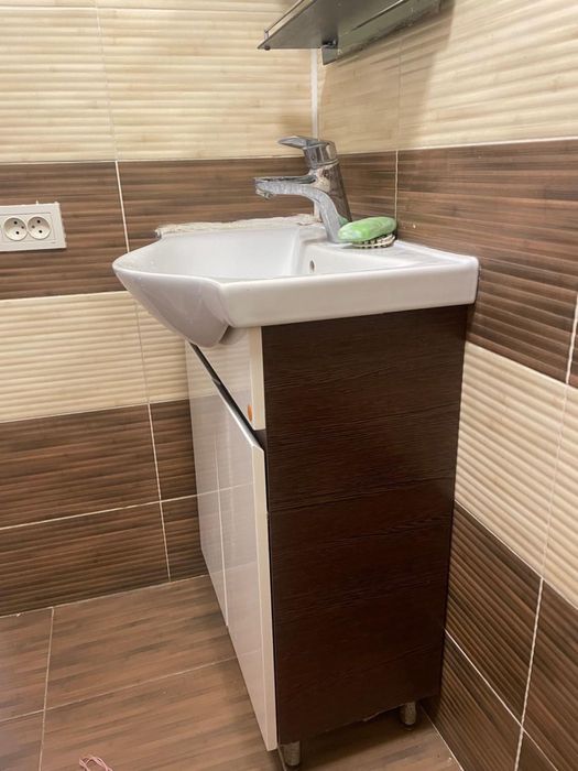 Раковина со шкафом