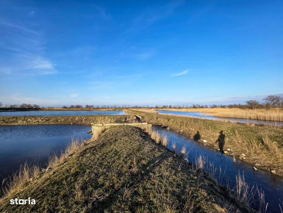 Oportunitate Unica! Teren de 35 Ha la 10E/mp cu Lacuri Medicinale si A