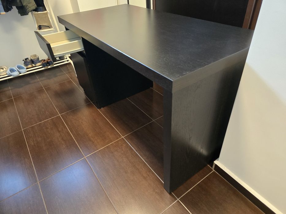 Бюро Ikea Malm черно
