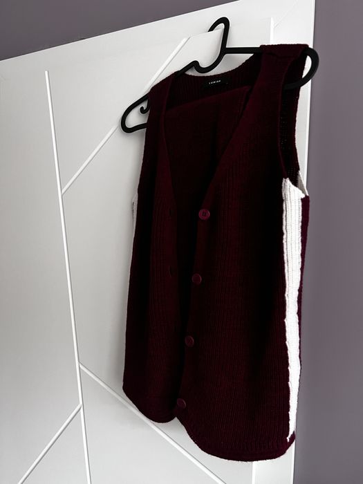 Плетен сет в бордо - пола и елек