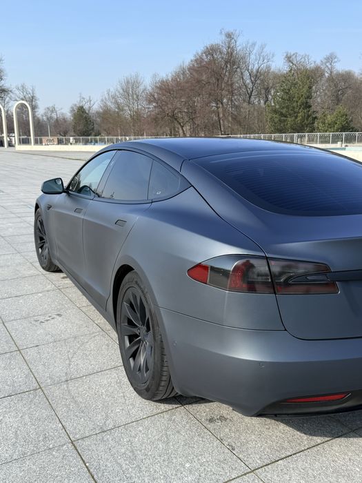 Tesla Model S 75D