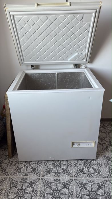 Продается морозильник Gorenje