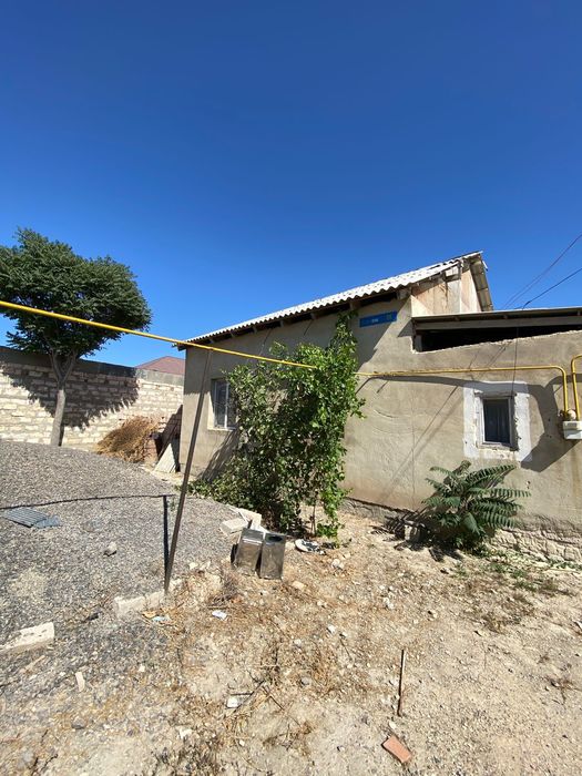 Үй сатылады дачада.