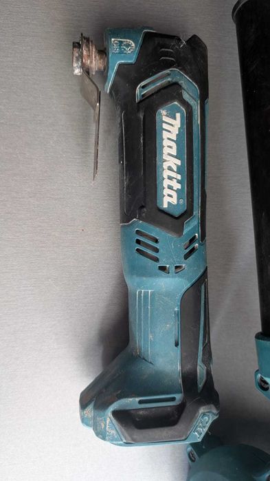 MAKITA Акумулаторна въздуходувка и мултитул