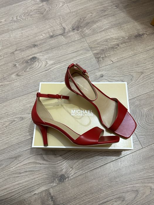 Michael Kors sandale de vara rosii