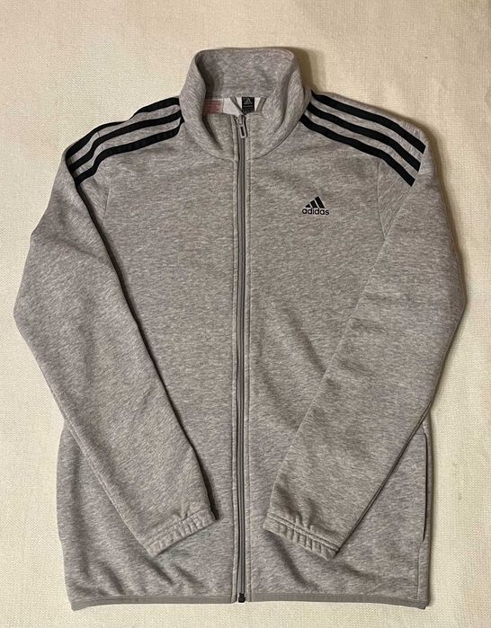 Детски спортен комплект Adidas, размер 13-14 г.