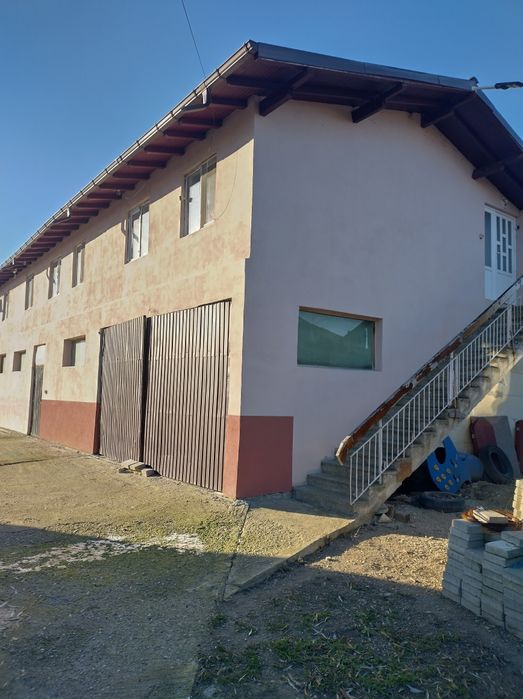 Casa de vânzare.