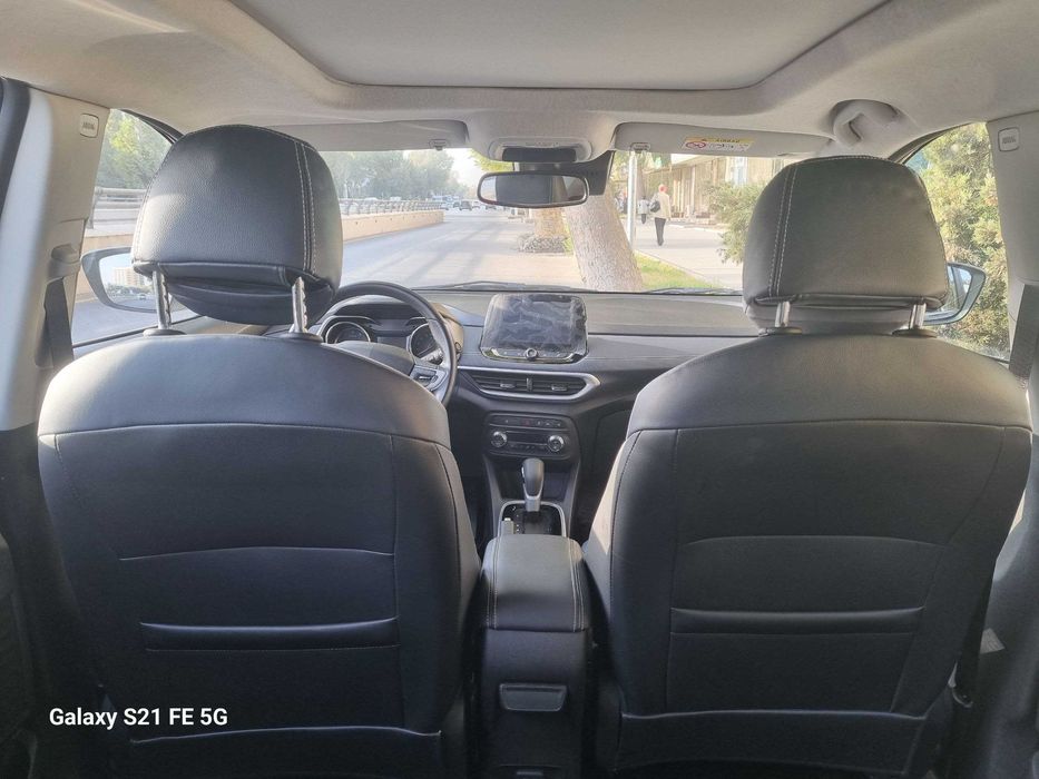 Chevrolet Tracker Premier 2023 года выпуска