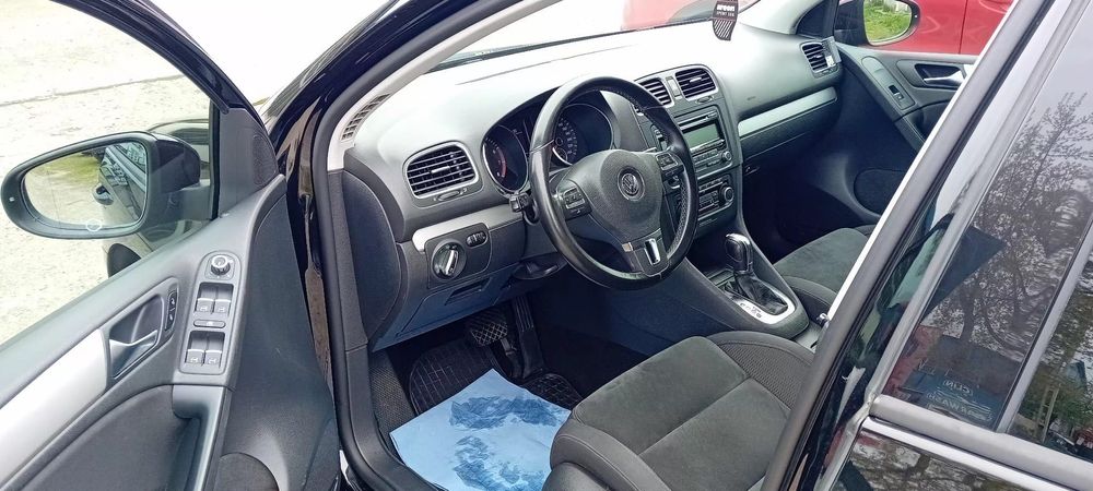 Volkswagen Golf automată