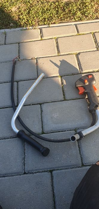 Vând piese și accesorii motocoasa