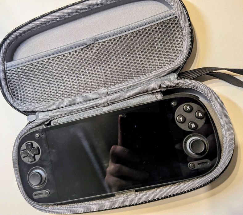 портативна конзола Retroid Pocket 5