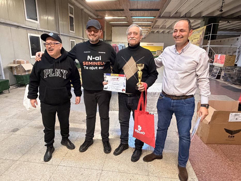 Vand pui gaini cocos australorp