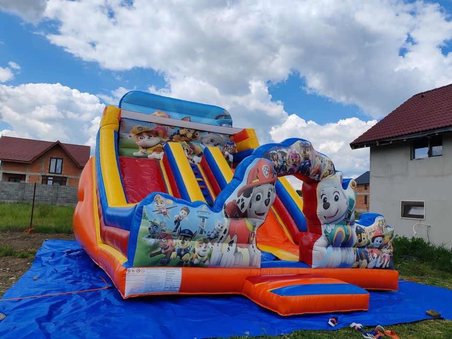 Topogan/Tobogan gonflabil mare, cu doua pante de coborâre. Nou!