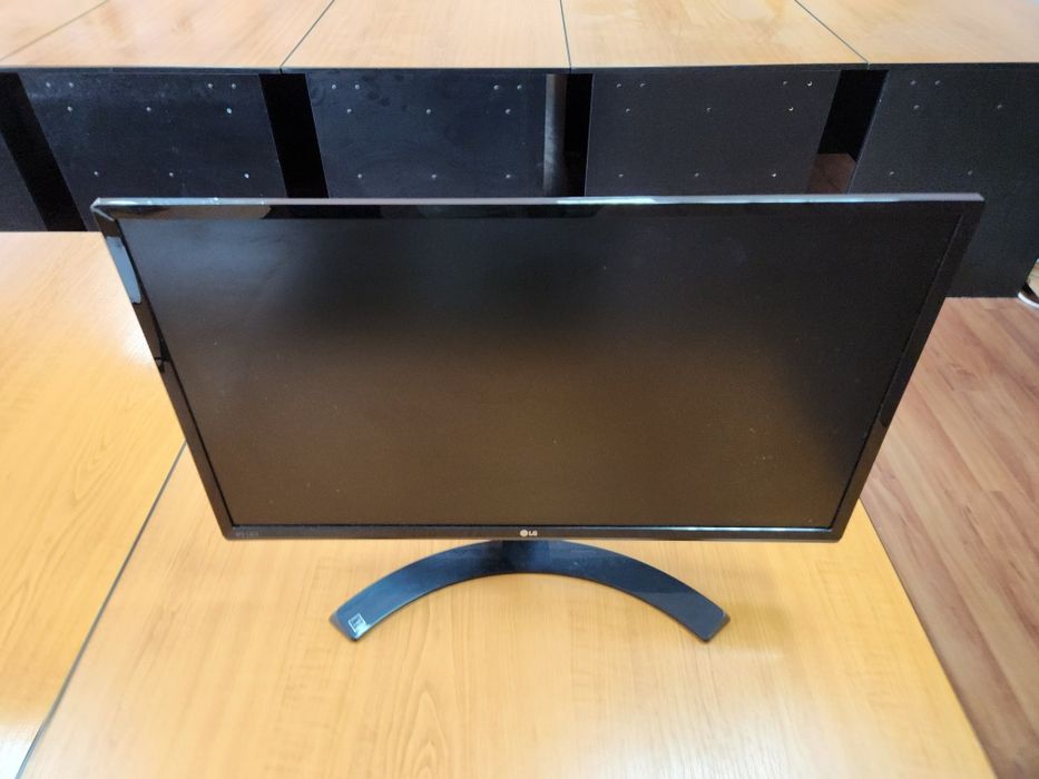 Офис оборудване и столове