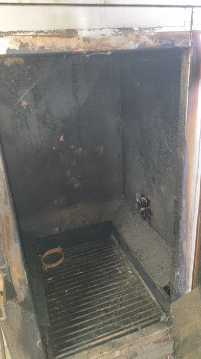 Пушилня професионална на ток на дърва