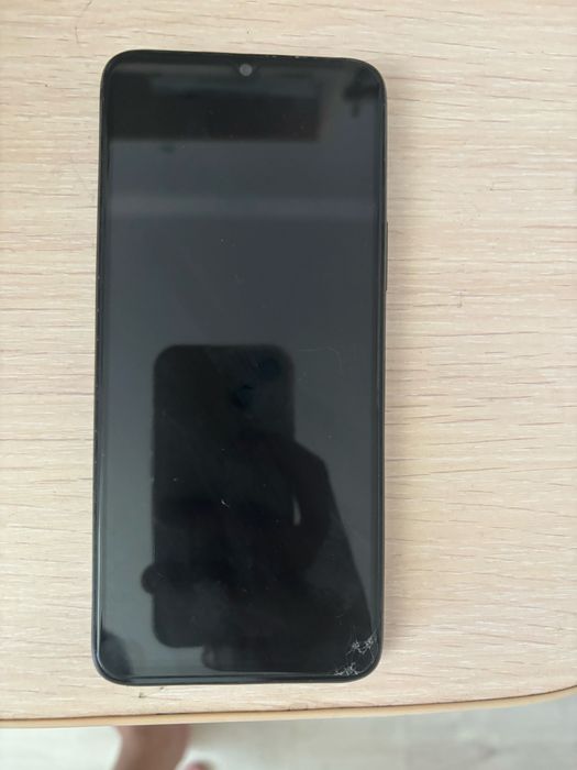 Продам телефон Honor x6a