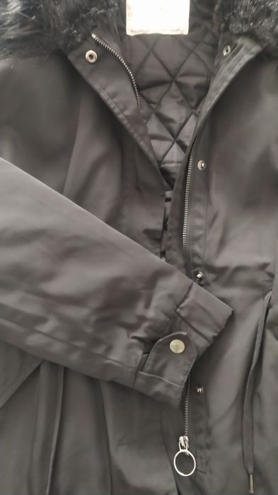 Яке ZARA непромокаемо S