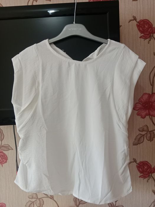 Продам красивое модное платье и двоику на девочьку