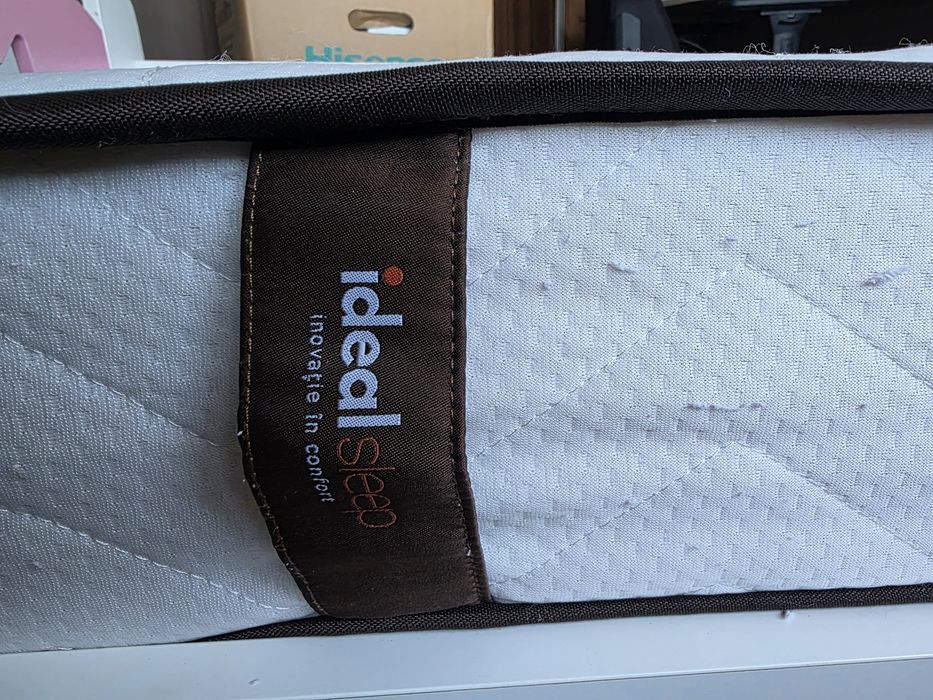 Se vinde set pat copii/tineret (alb/roz) + saltea premium IdealSleep, dimensiune 80x190 cm.