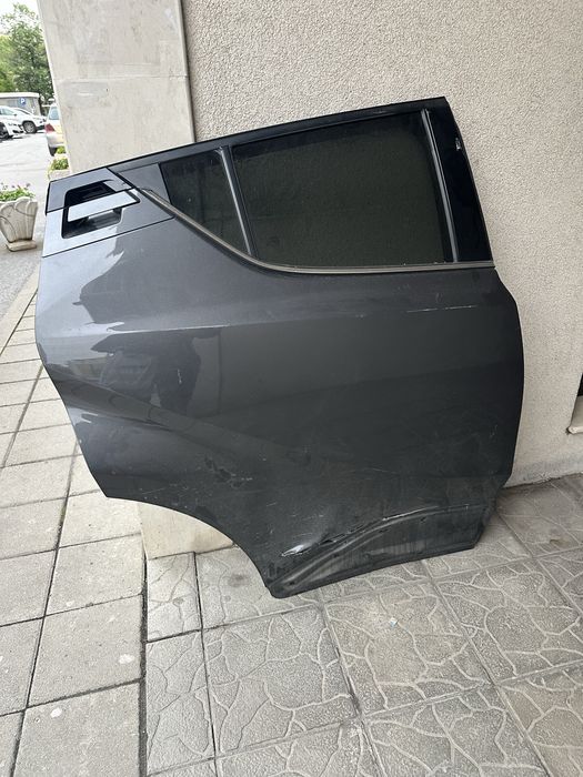 Врата задна дясна за Тойота CH-R