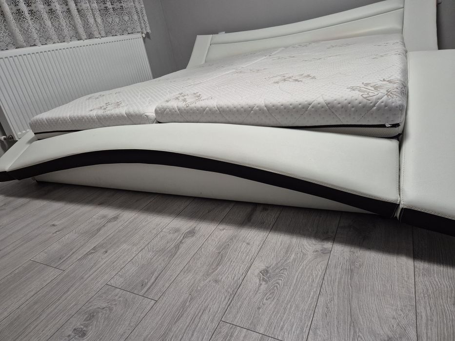 Vând pat 1.80/ 2.00