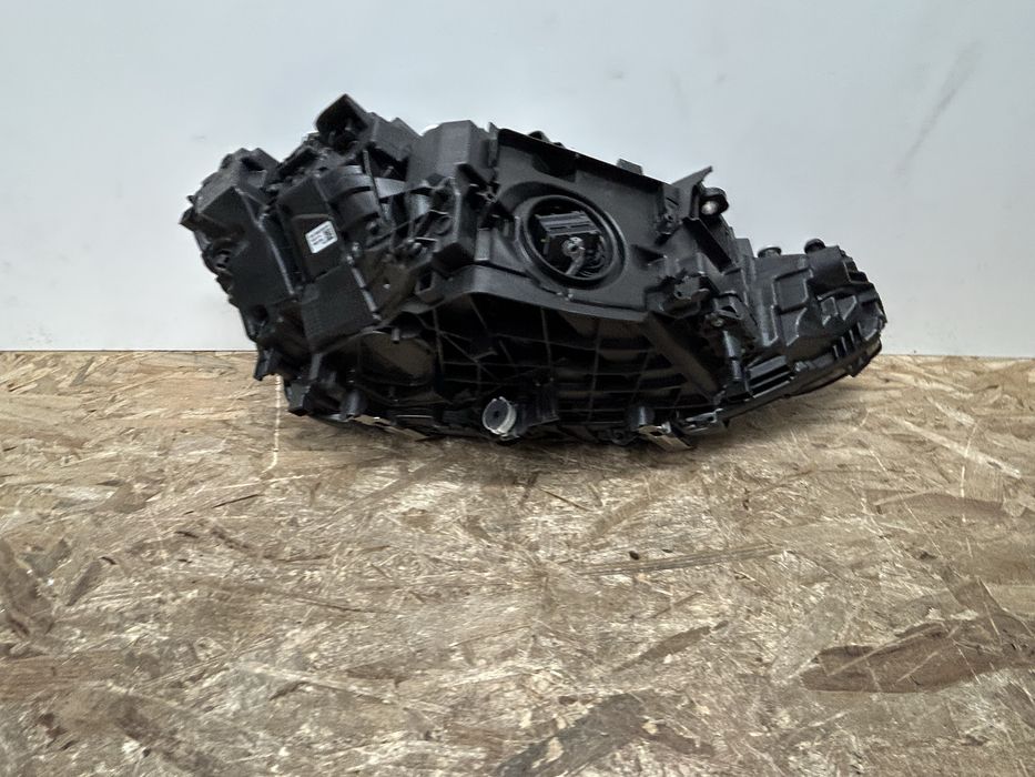 Far faruri bmw G22 G23 G26 lci full led adaptiv 2023-2025