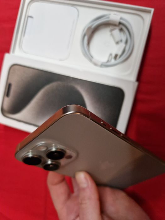 -Iphone 15Pro Max, ca Nou, 256Gb, 8Ram, ireprosabil, Bat:88%-499 ciclu