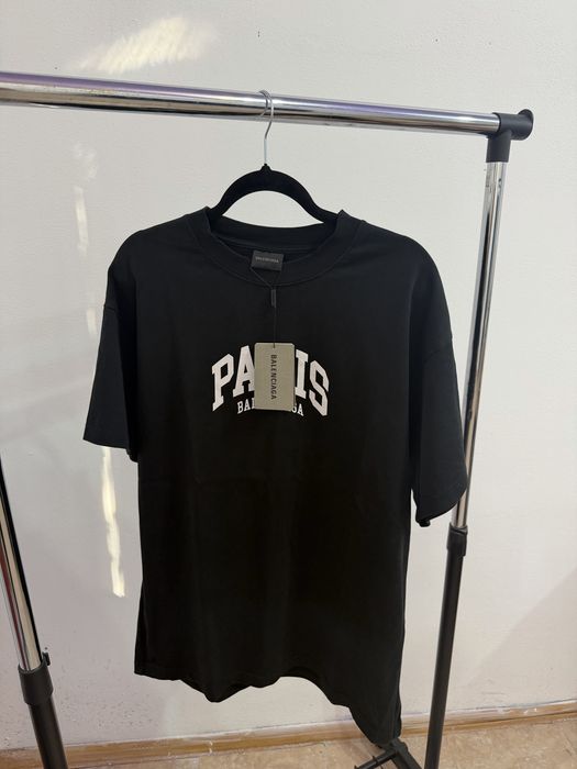 Tricou Balenciaga