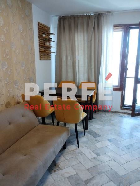 Дава се под наем Двустаен апартамент в Бургас, Център - 65 кв.м за 510 € - Снимка #1