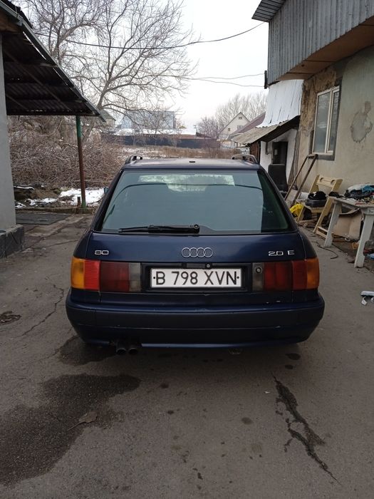 Продам автомобиль Ауди 80б4 универсал.