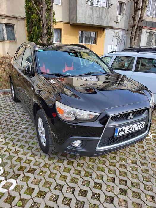 Vind Mitsubishi asx 18d 4x4